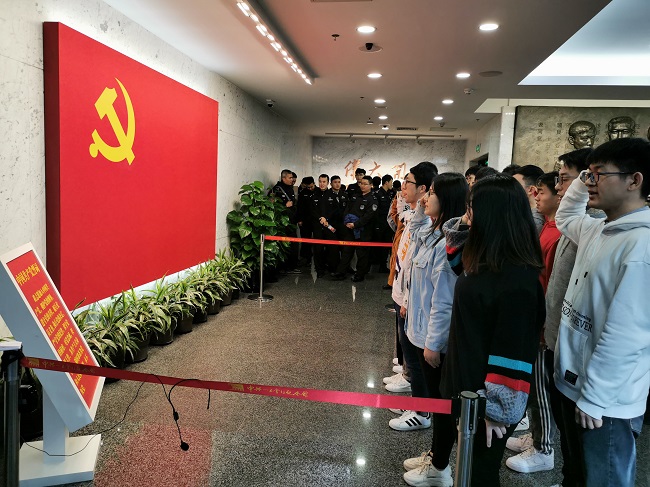 1624866164005086597.jpg 2019级研究生党支部.jpg